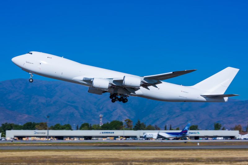 Imagen de un avión despegando del aeropuerto de Santiago de Chile